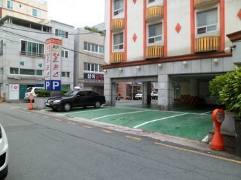 Alps Motel Busan Exteriör bild