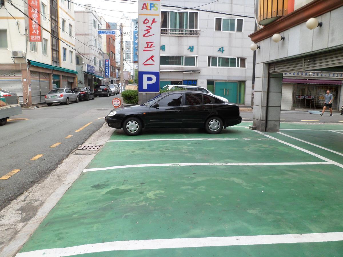 Alps Motel Busan Exteriör bild