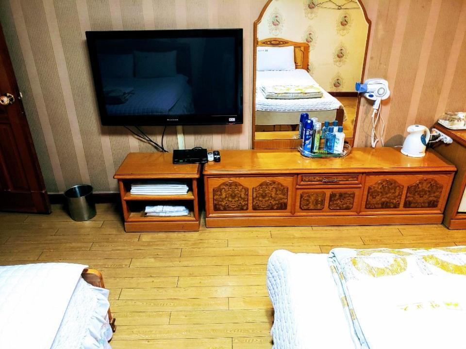 Alps Motel Busan Exteriör bild