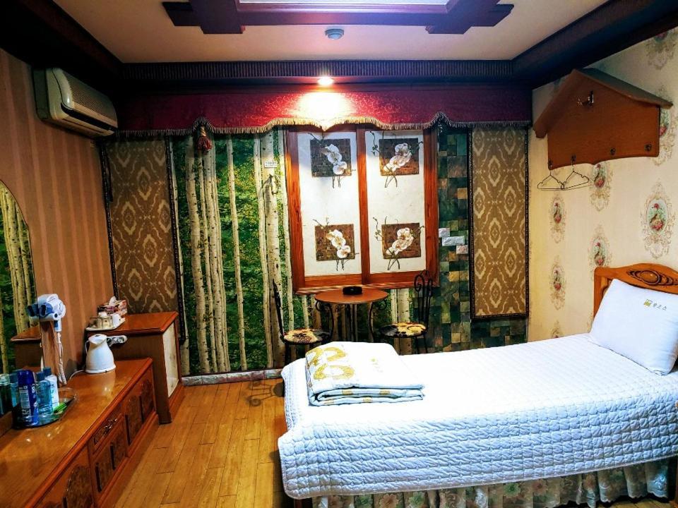 Alps Motel Busan Exteriör bild